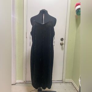 Active USA Elegant Black Midi Dress